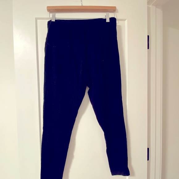 Maternity Full-Panel Leggings - Picture 6 of 10